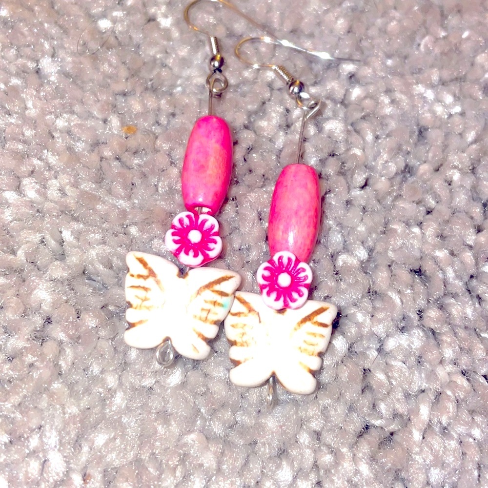 Handmade butterfly earrings made of howlite 1.5 inches new
